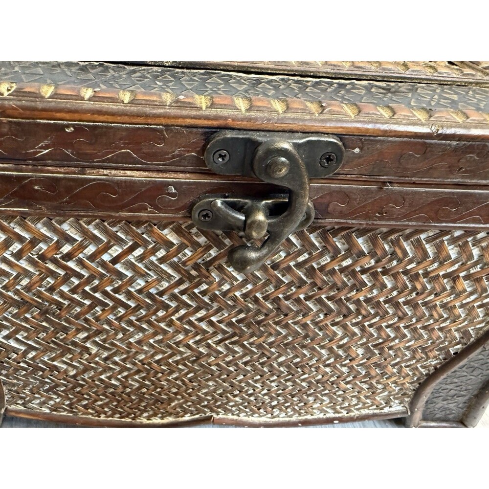 VTG Wicker Rattan Jewelry Box Organizer Boho Trinket Chest With Latch